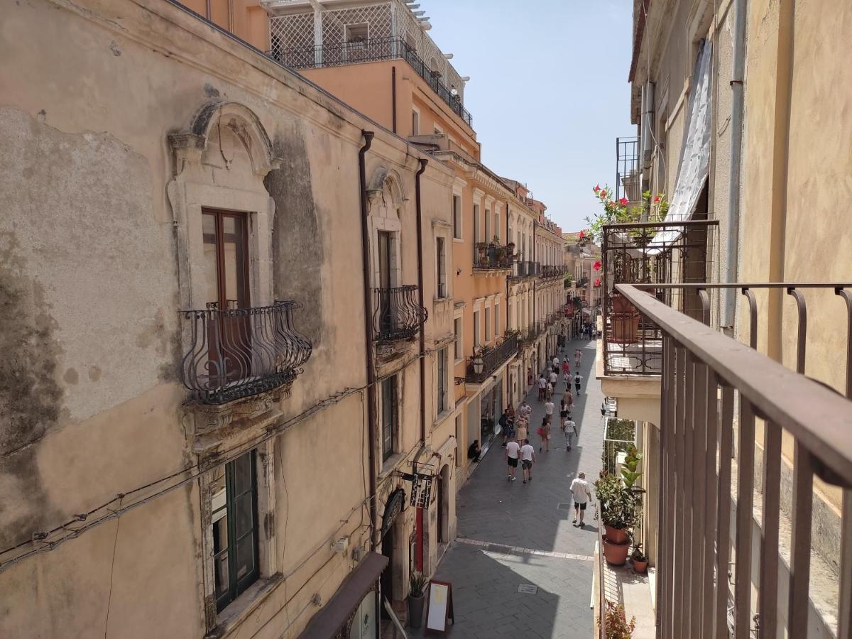 Rosa Thea Suite Taormina Luaran gambar
